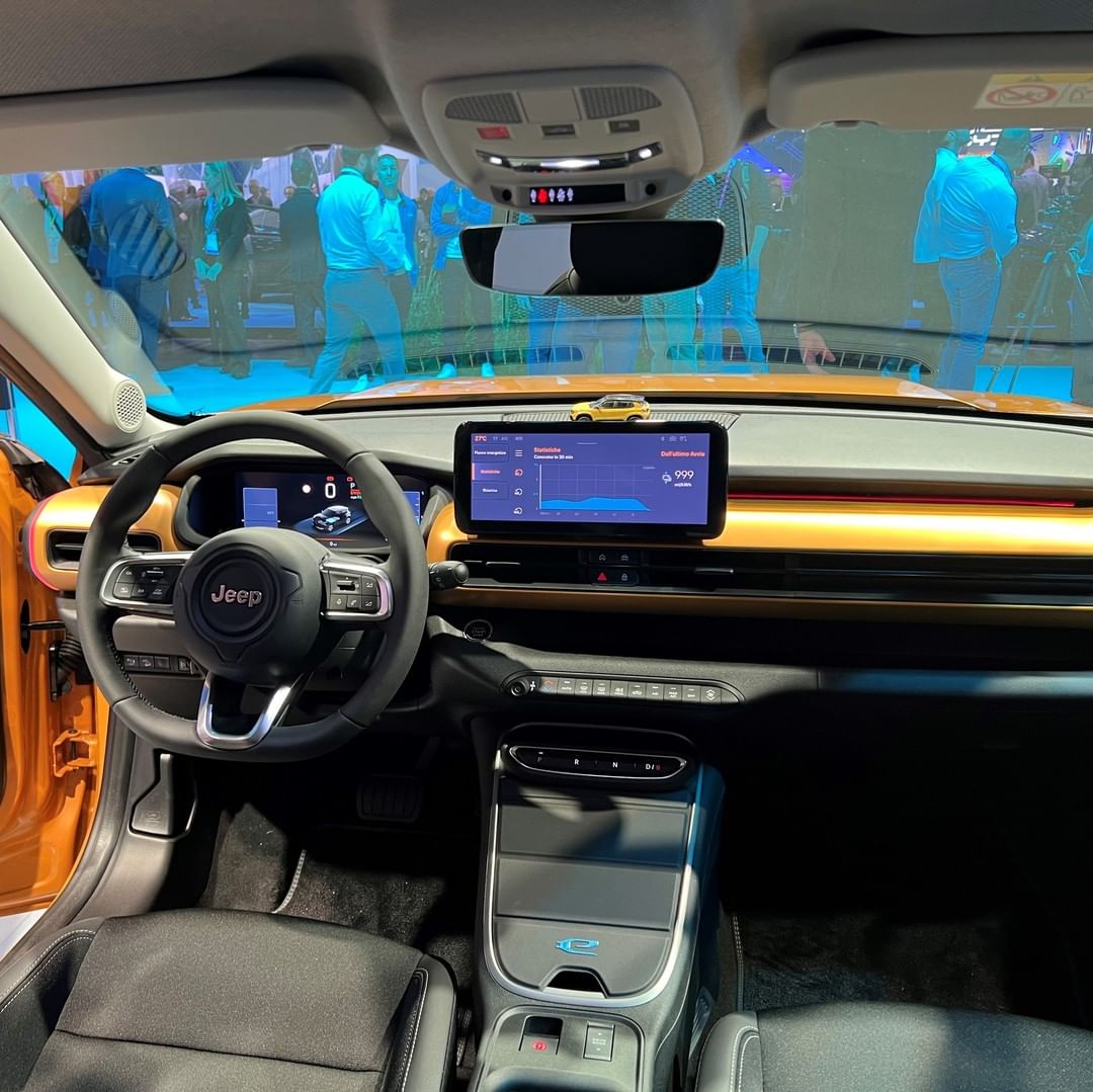 تدشين جيب افنجر 2023 في معرض باريس كأول سيارة كهربائية للعلامة 58
