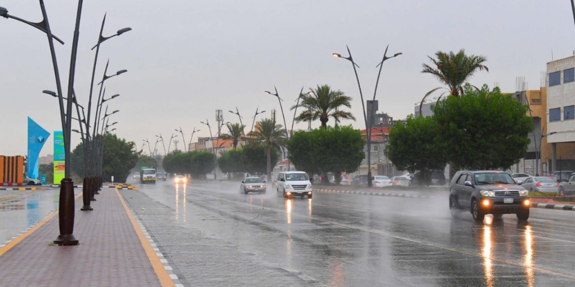 نصائح “الدفاع المدني” لقائدي السيارات عند هطول الأمطار  7