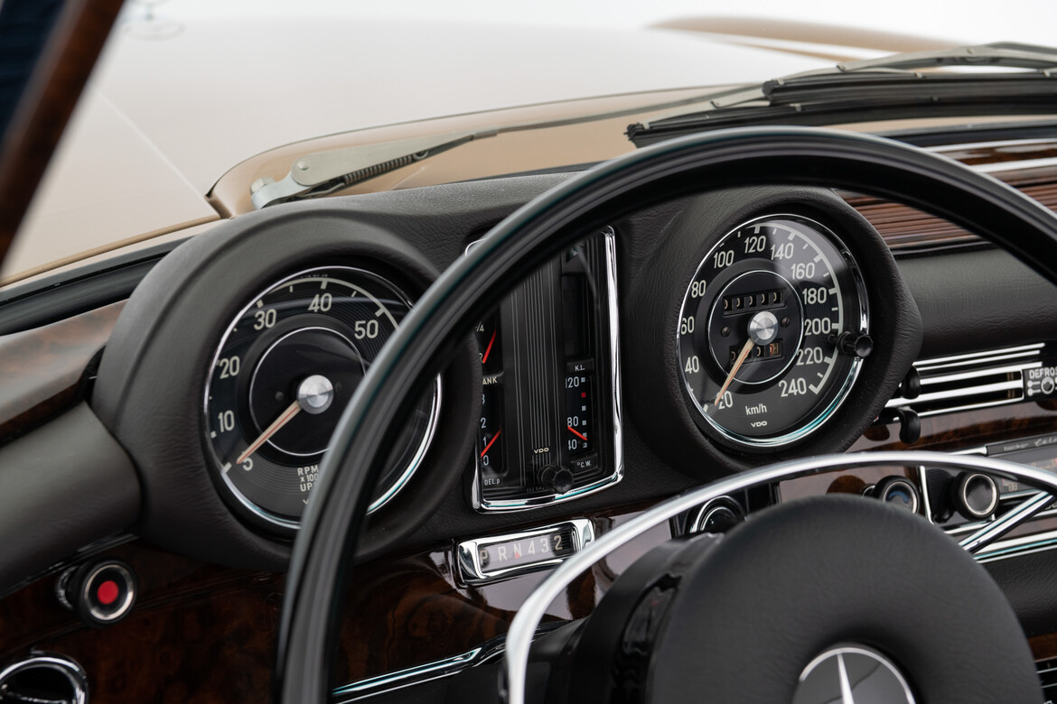 برابوس الألمانية تقدم سيارات مرسيدس الكلاسيكية بأسعار تتجاوز 2.8 مليون ريال 5