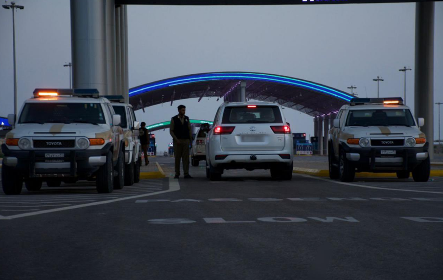 "الأمن العام": 3 حالات ستمنع فيها السيارات من دخول قطر  3