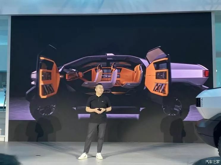 تدشين شاحنة كهربائية صينية جريئة منافسة لتيسلا سايبرتراك في معرض غوانزو 8