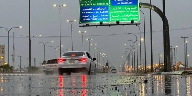 نصائح القيادة في امطار جدة و3 خطوات لاجتياز المُنحدرات