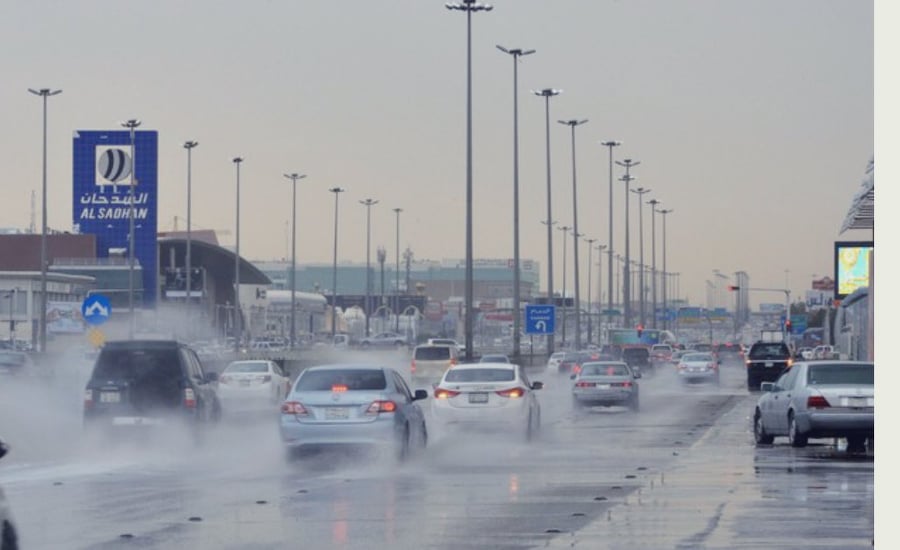 "المرور" يوضح أسباب انزلاق المركبات حال هطول الأمطار 9