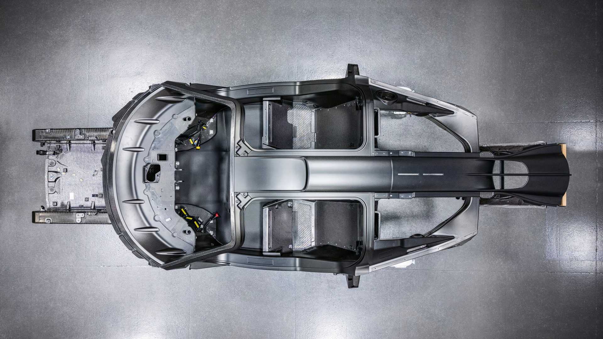 مصمم مكلارين F1 الأسطوري يبدأ إنتاج سيارته T.50 الجديدة 6
