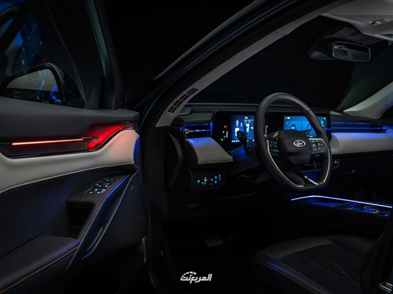 تجهيزات داخلية سيارة فورد توروس 2023