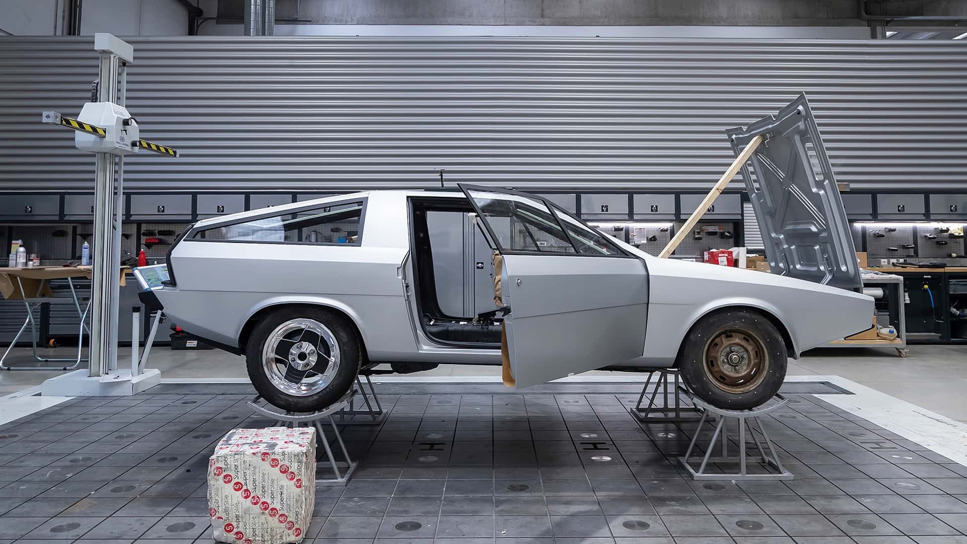 هيونداي تعيد إحياء سيارة بوني كوبيه الاختبارية الأيقونية في موديل عصري اختباري جديد 42