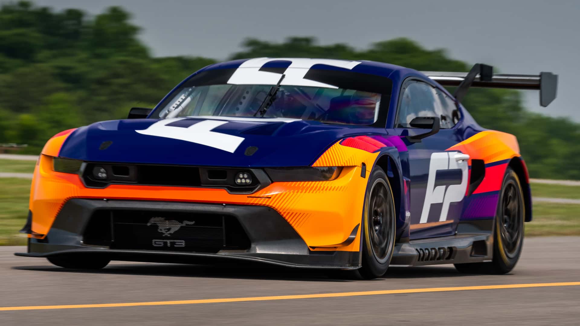 فورد تكشف عن موستنج GT3 الجديدة بتعديلات حصرية للمشاركة في سباق لومان للتحمل 99