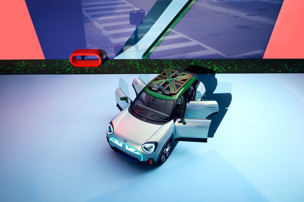 سيارة ميني كونسبت ايس مان.. كيف قد يبدو تصميم سيارة ميني في المستقبل 7
