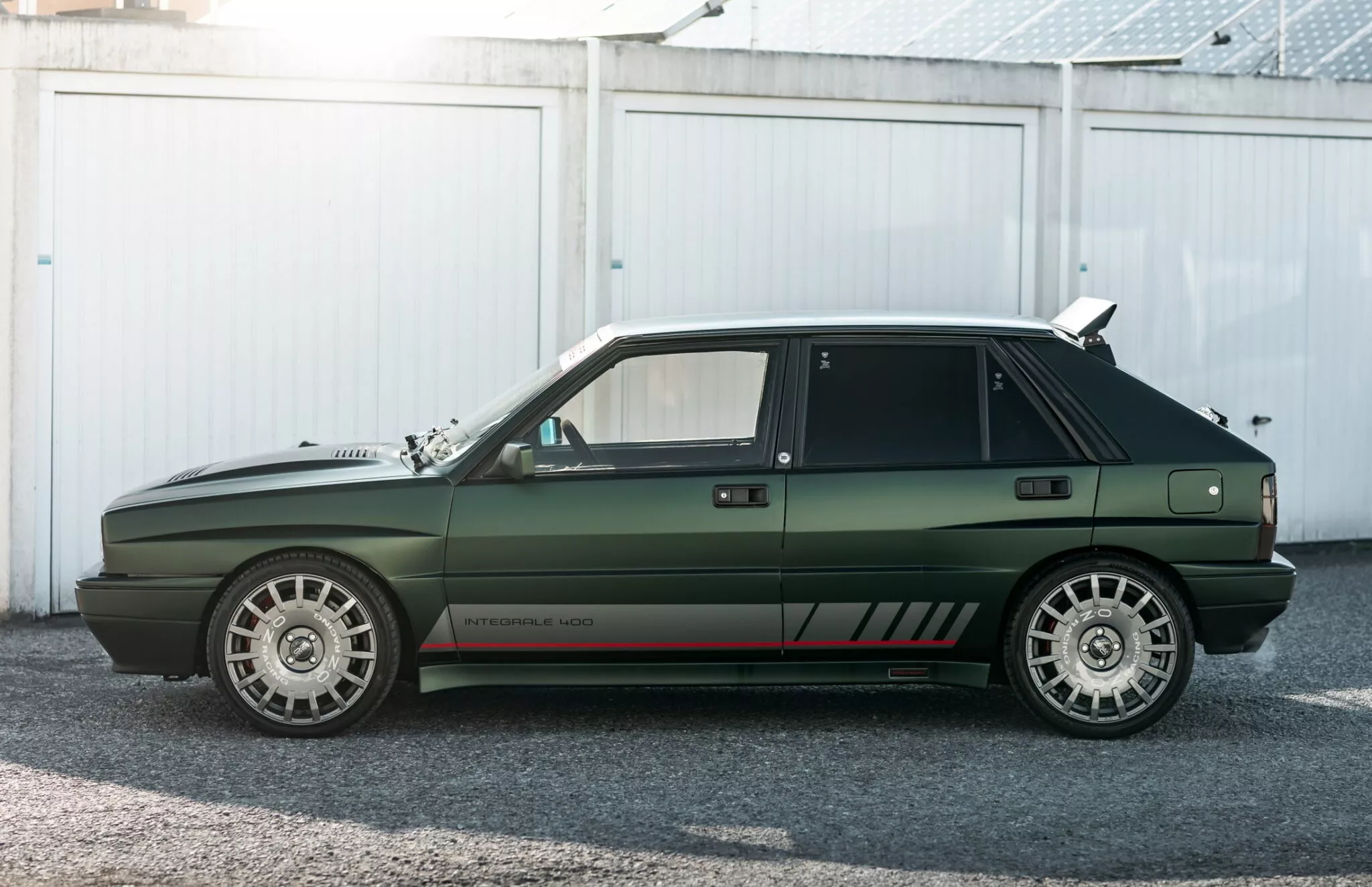 شركة مانهارت تكشف عن سيارة لانسيا كلاسيكية إيطالية تم تجديدها بالكامل وعرضها للبيع 7