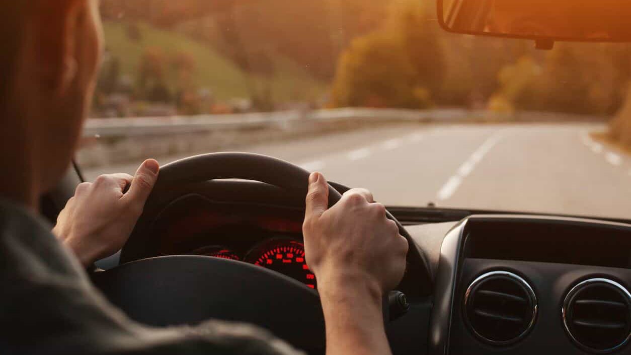 تعرف على أبرز 7 أسباب لاهتزاز السيارة أثناء القيادة