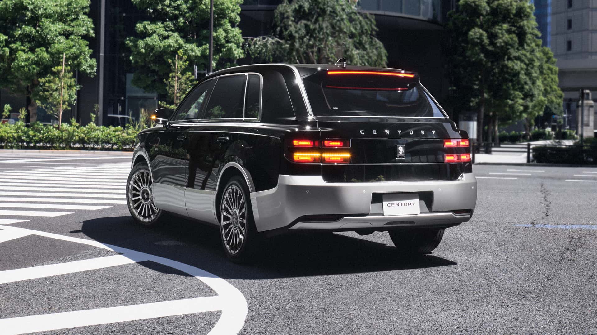 مواصفات سيارة تويوتا سنشري 2024 «رولز رويس» اليابان المخصصة للإمبراطور 8