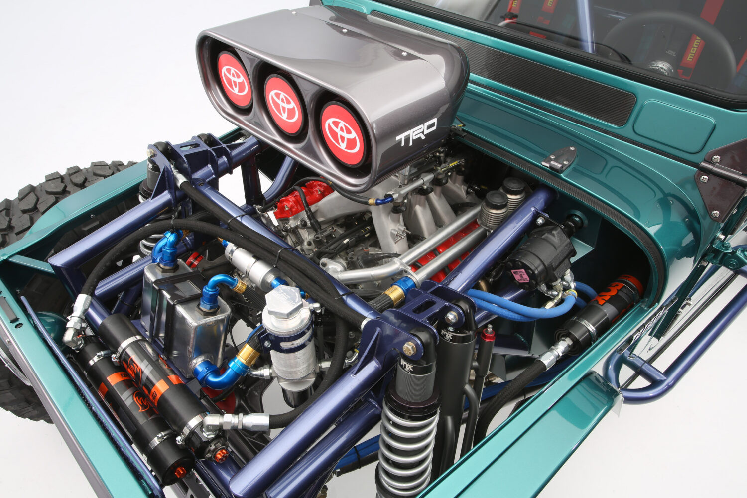 تويوتا تدشن FJ بروزر الاختبارية بتعديلات فائقة للطرق الوعرة و محرك V8 من سيارة ناسكار 12