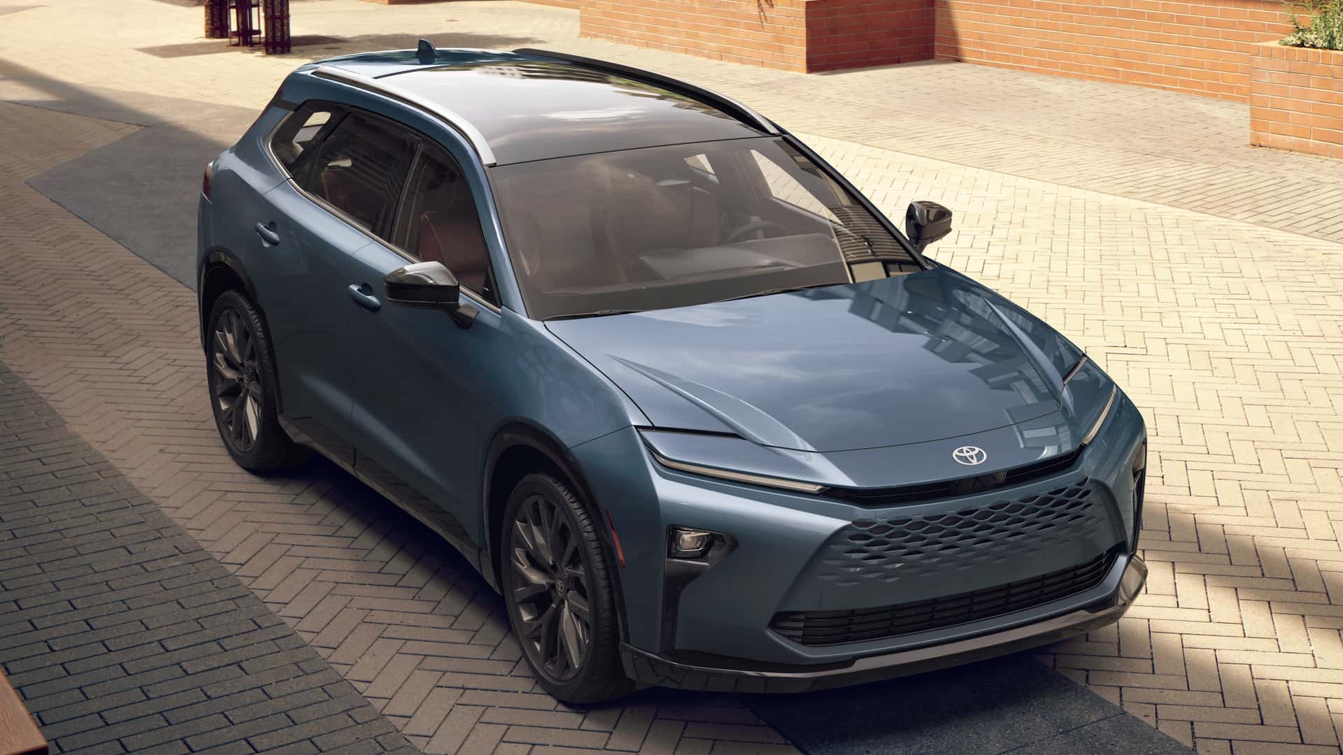 تويوتا كراون سيجنيا 2025 الجديدة كلياً تنطلق بمحرك هايبرد وداخلية فاخرة وتصميم الـ SUV 6
