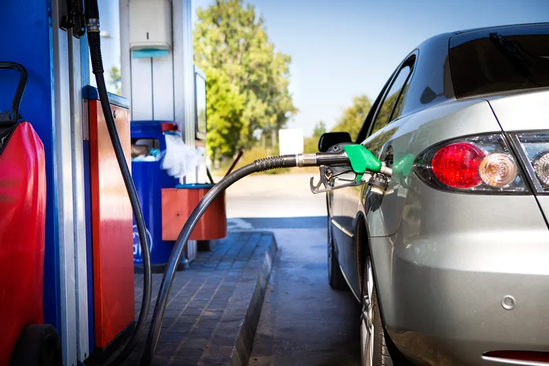 أسعار الوقود في الإمارات لشهر يناير 2024