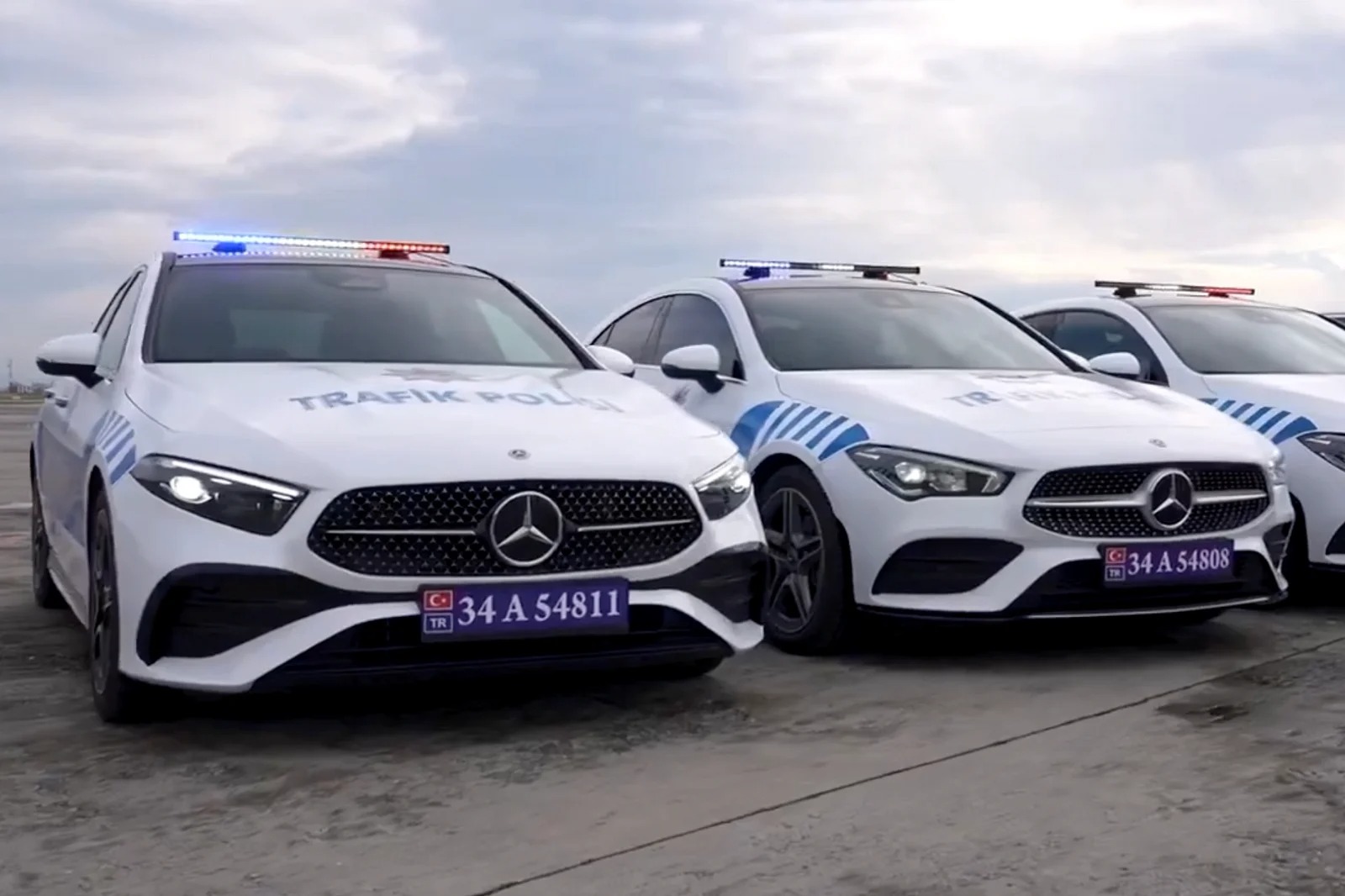 الشرطة التركية تضم مجموعة سيارات فاخرة وخارقة لأسطولها بقيمة تتجاوز 3 ملايين دولار 5