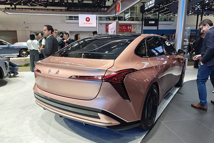 هونشي تدشن 3 سيارات جديدة كلياً في معرض بكين، منهم سيارة تمهد للجيل الثاني القادم لـ H9 المتوفرة في أسواق الخليج 3