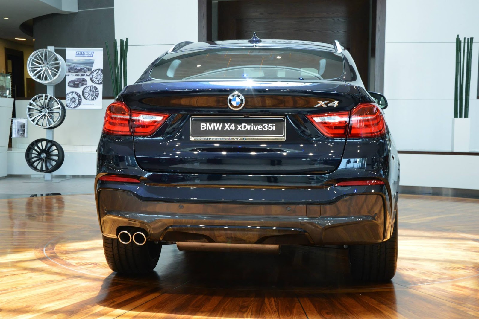 BMW-X4-Carbon-Black-M-Sport-7