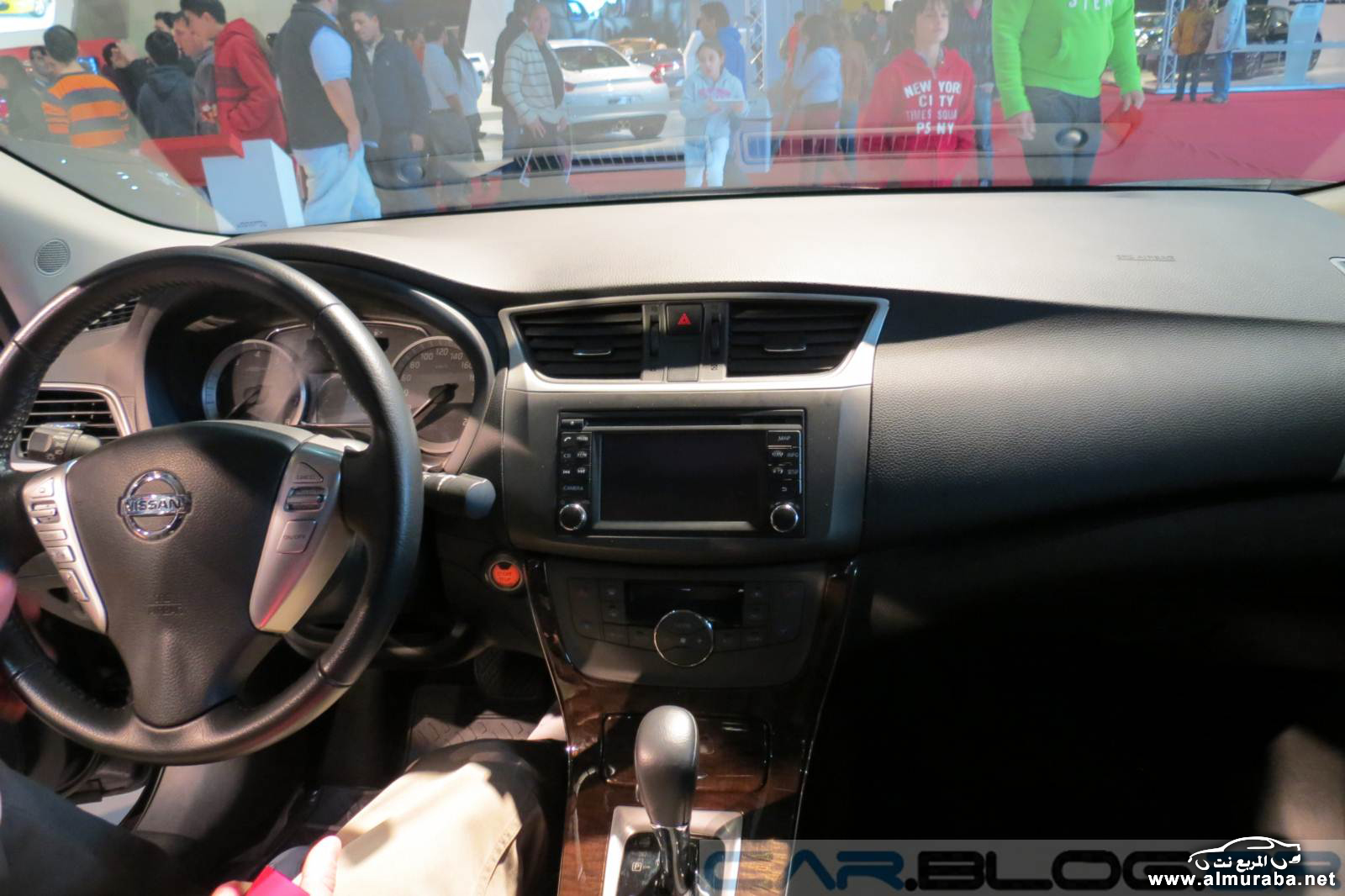 Nissan-Sentra-2015-interior (1)