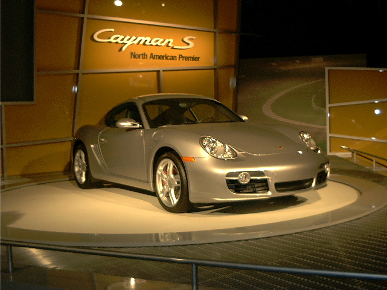 Porsche_Cayman_S_(LAAS)