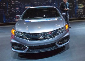 هوندا سيفيك 2014 تتألق في معرض لوس أنجلوس بتشكيلتها الجديدة Honda Civic 5