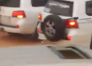 "فيديو" حادثة ام رقيبة وإطلاق نار على السيارات في المهرجان بسبب مقتل ناقة 3