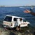"بالصور" طفل يقود سيارة والده من نوع تويوتا هايلكس ويغرقها في بحر جدة! 1