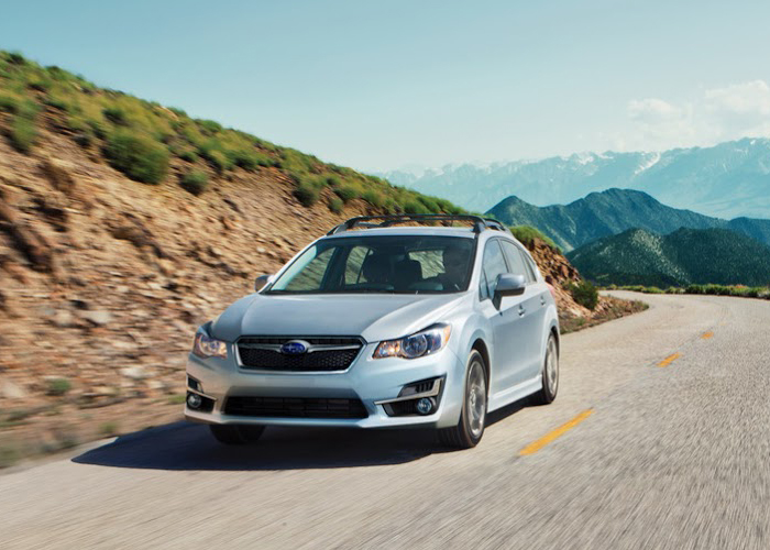 سوبارو امبريزا 2015 تعلن عن تحسينات متوسطة لسيارتها "صور ومواصفات" Subaru Impreza 3