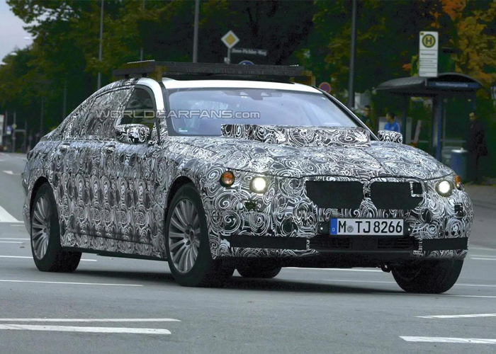 "بالصور" اول ظهور لسيارة بي ام دبليو اكس 7 2016 الجديدة كلياً خلال اختبارها BMW X7 3