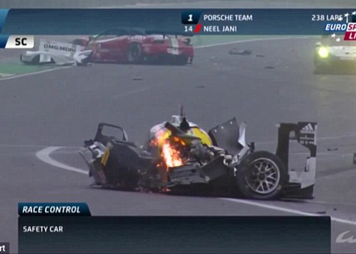 “فيديو” شاهد الحادث العنيف لسائق الفورمولا 1 مارك ويبر خلال سباق التحمل