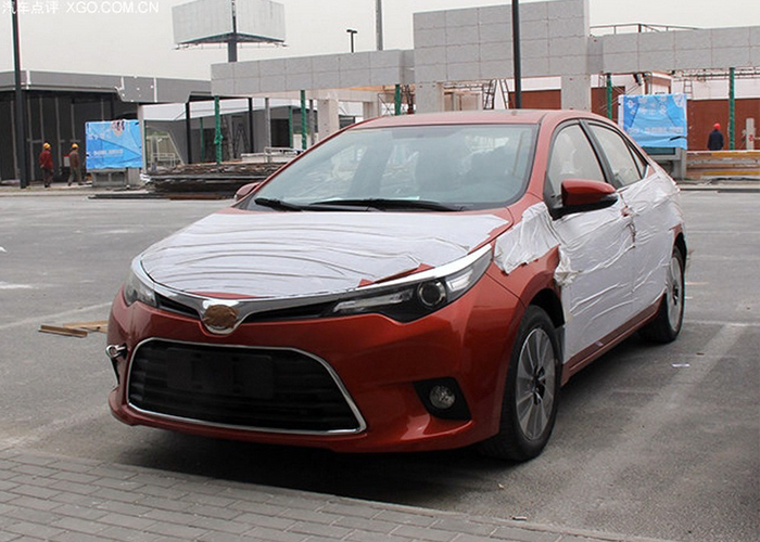 “بالصور” تويوتا كورولا 2015 سيدان بشكل جديد للسوق الصيني Toyota Corolla