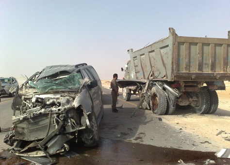 وزير النقل السعودي يحمل شركات “السيارات” مسؤولية حوادث الطرق المرتفعة في المملكة